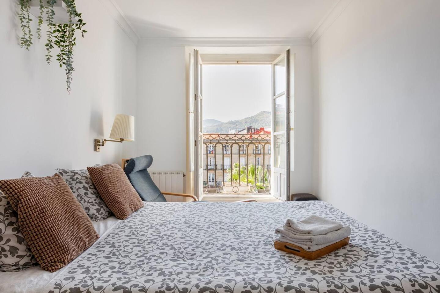 Plaza Nueva Habitaciones Bilbao Chambre photo